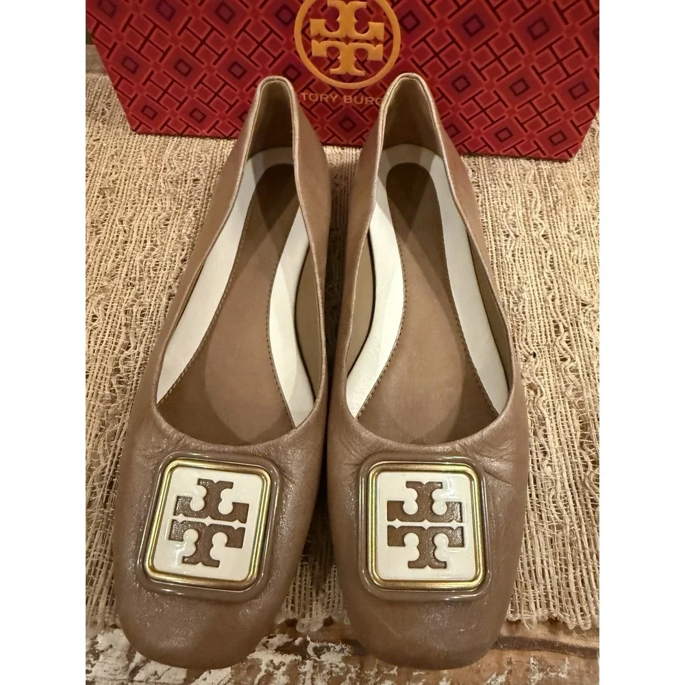 Tory Burch Georgia Tripon Cristal Baby Ballet Flat Shoes Almond‎ Flour Size 9.5